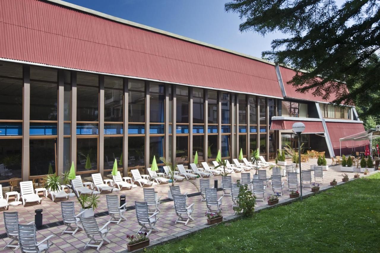 Отель Hotel Samokov Боровец