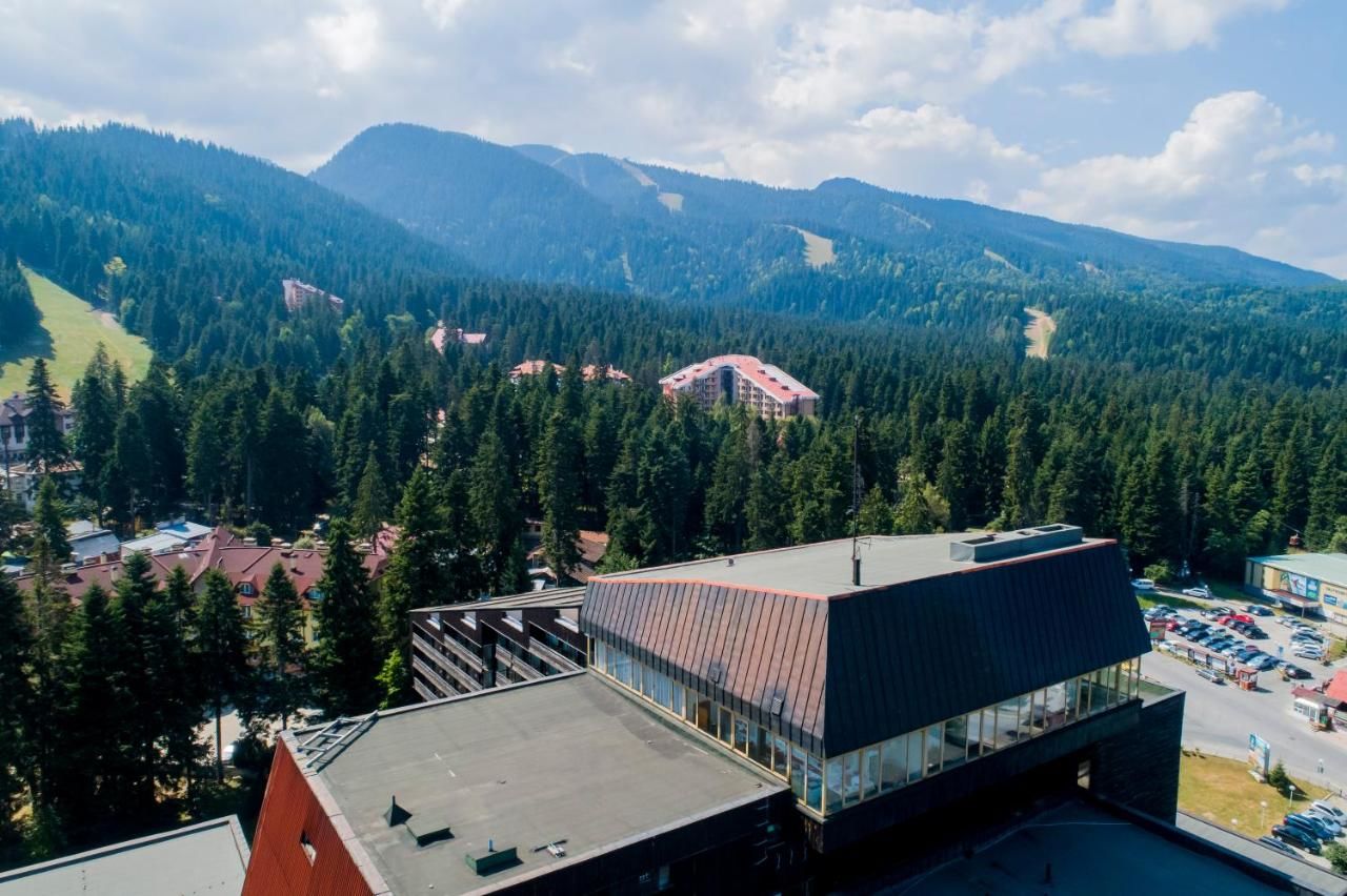 Отель Hotel Samokov Боровец
